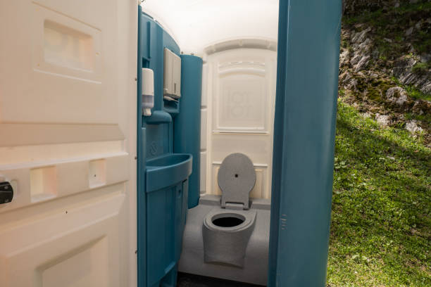 Types of Portable Toilets We Offer in Edgewood, IN